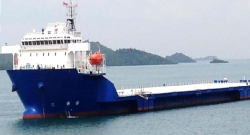 13000-dwt-dp2-deck-cargo-barge-for-sale-or-charter