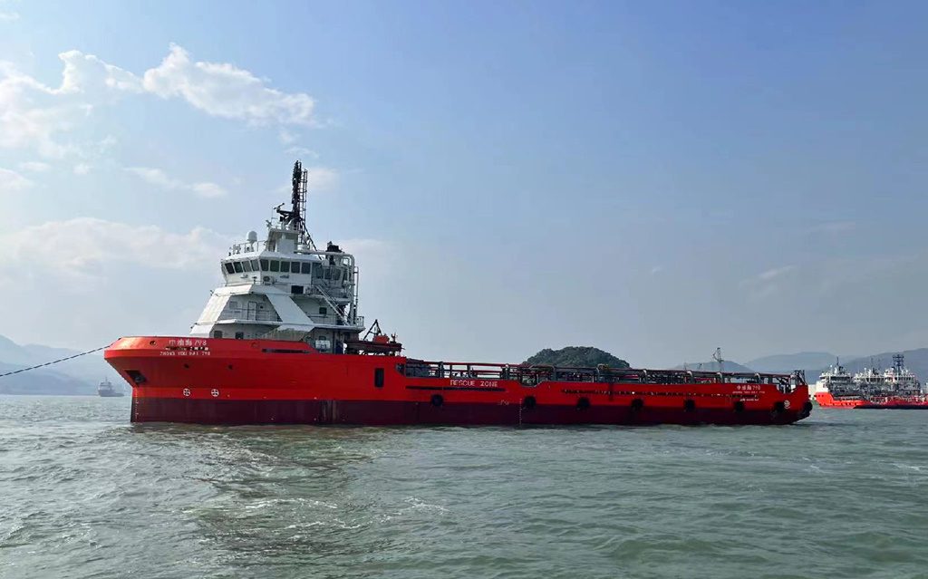 73M DP2 Diesel Electric Platform Support vessel for Charter